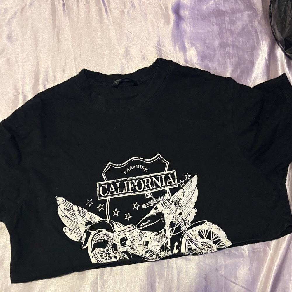 SHEIN Black California Graphic Crop Top